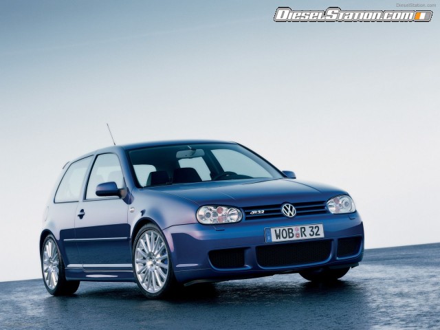R32